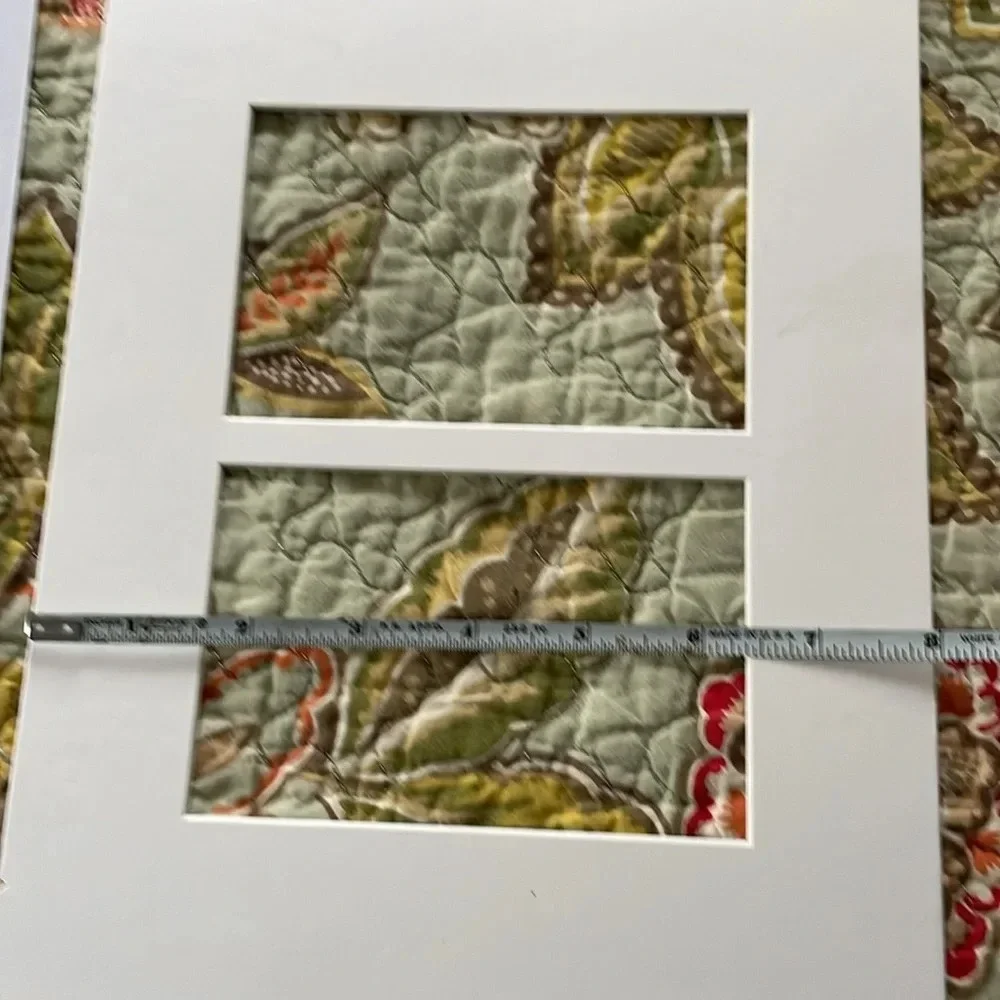 5 new/unused white picture frame mats. Sizes shown in pics.